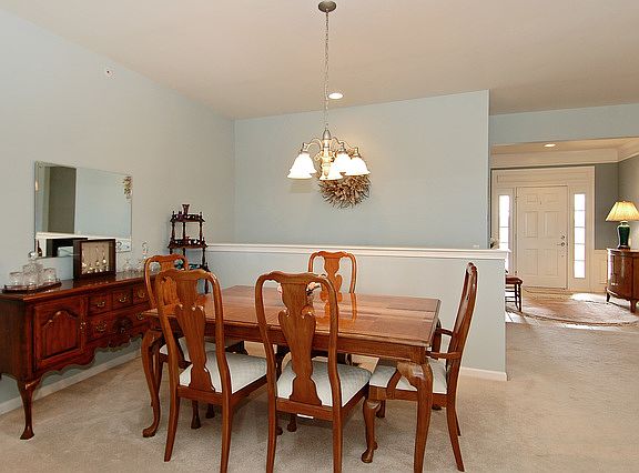 3rd image of 12616 Carmel Ln