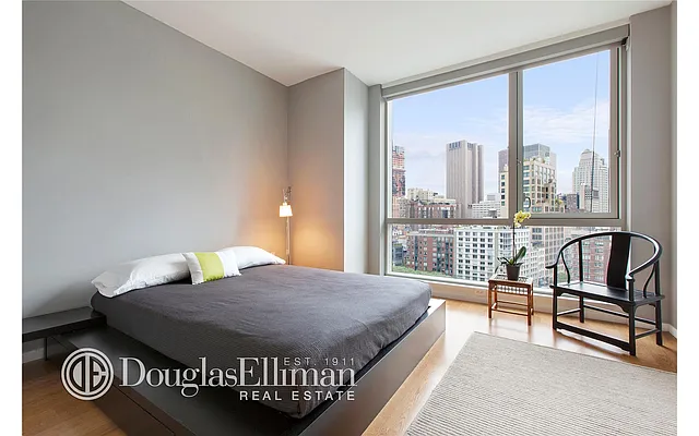 Sold by Douglas Elliman | media 23