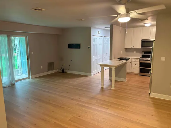 903 Horseshoe Dr, Royersford, PA 19468