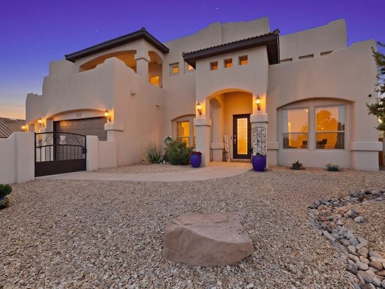 617 Monterrey Rd NE, Rio Rancho, NM 87144