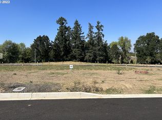 1527 NW Jason Ct #101, McMinnville, OR 97128