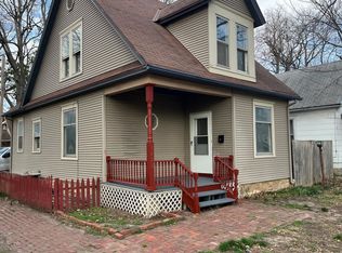 1222 SW 5th St, Topeka, KS 66606