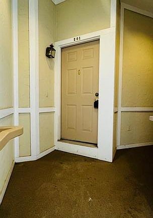 4th image of 2107 Highcourt Ln APT 201