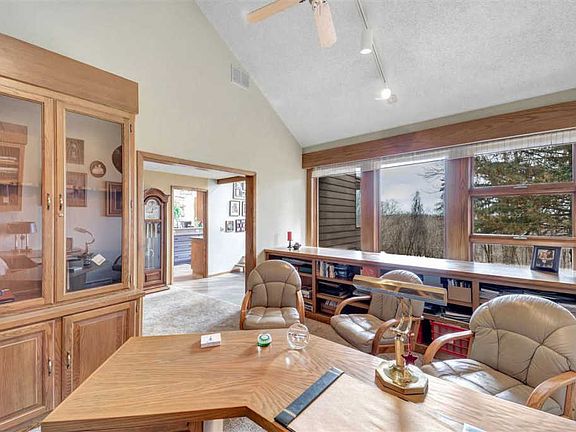 4th image of W6319 Cedar Cliff Dr