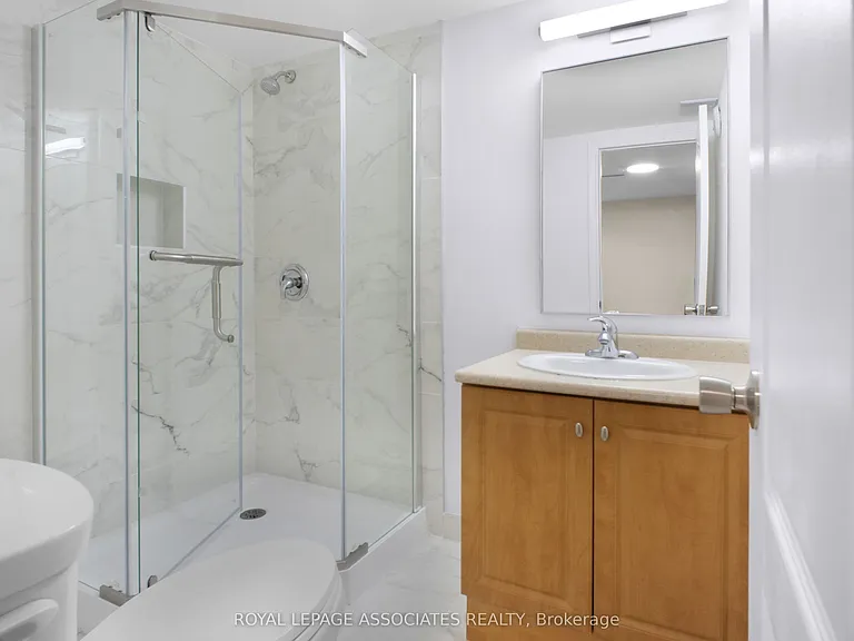 6120 Clover Ridge Cres #BASEMENT — Photo 9