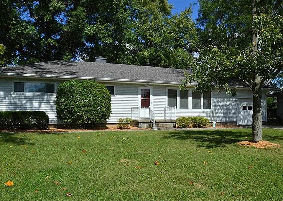 1st image of 620 Elm Dr