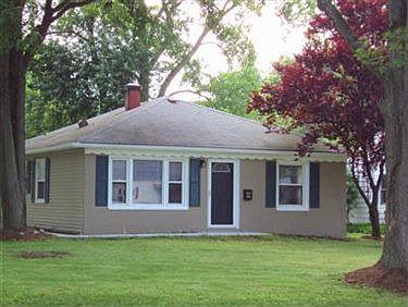 2nd image of 4835 Forest Rd