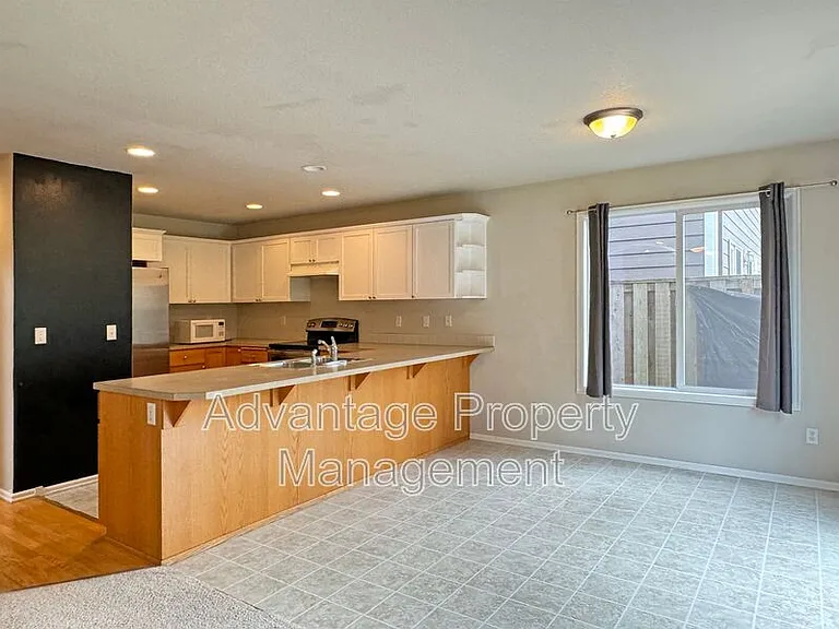 1235 SE Brookside Way — Photo 7