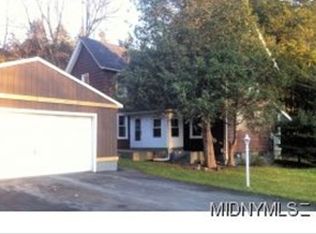 4008 Oneida St, New Hartford, NY 13413