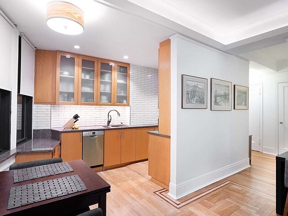 2nd image of 315 W 86th St APT 8F
