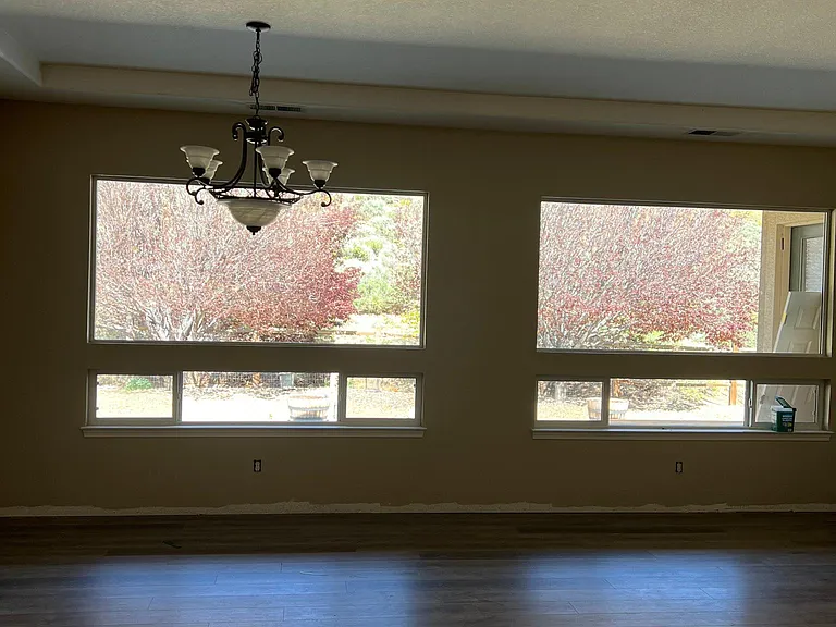 2766 Robb Dr — Photo 3