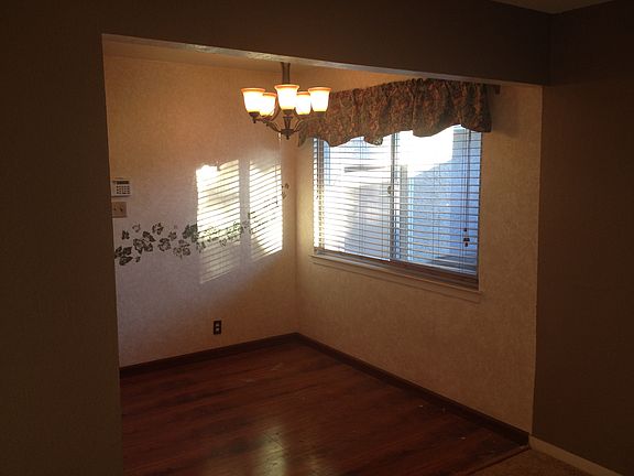 5th image of 1208 McKinley Dr