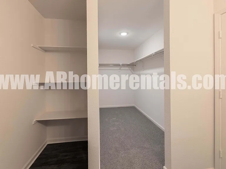 1125 Gallery Dr — Photo 13