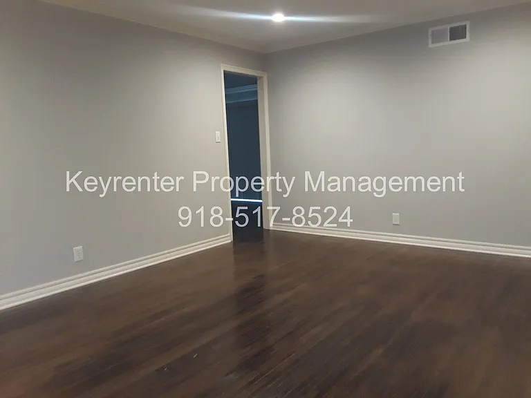 4629 E 56th Ct — Photo 5