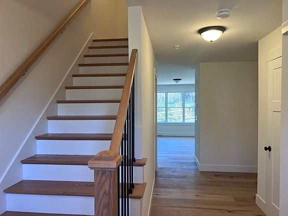 2nd image of 112 Genest St #15