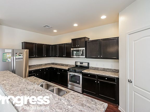 5th image of 8223 W Encinas Ln
