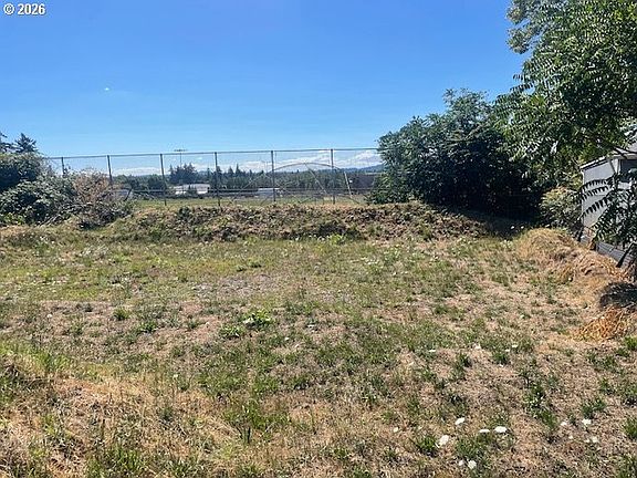 5th image of 3981 SE 91st Ave