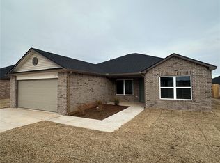 1210 Sunflower Ln, Newcastle, OK 73065