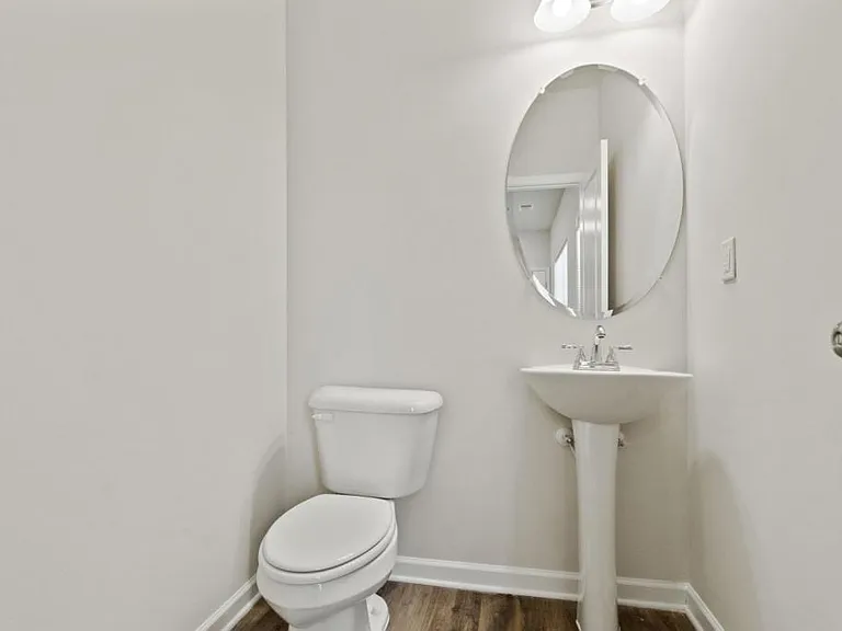 223 Emmett Dr — Photo 15