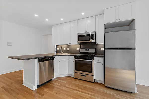 Rented by MNS | media 13