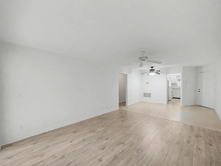 3 Westwood Ave #101E — Photo 3