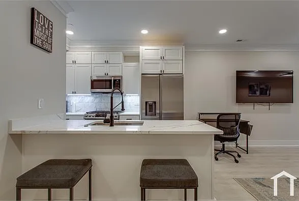 2230 Nicholson St SE #1 — Photo 10