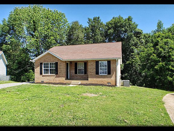 2nd image of 1352 Chucker Dr