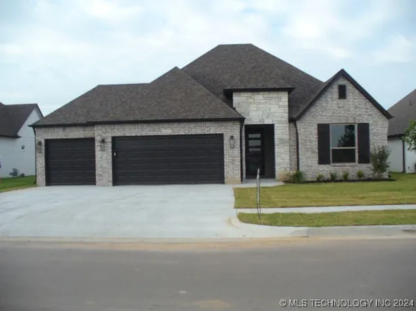 22620 E 106th Pl S, Broken Arrow, OK 74014