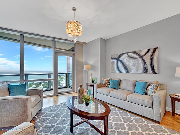 3rd image of 1211 S Prairie Ave APT 2503