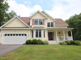 12 Kodiak Rd, Brookline, NH 03033