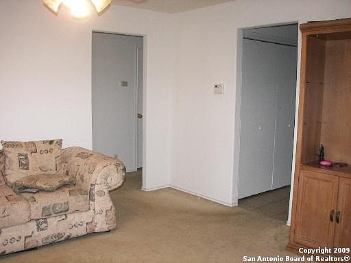 3rd image of 219 S JUNIPER ST