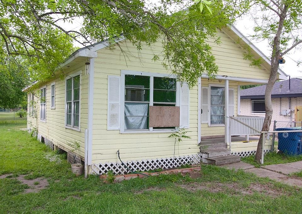 1st image of 607 W Stamper St