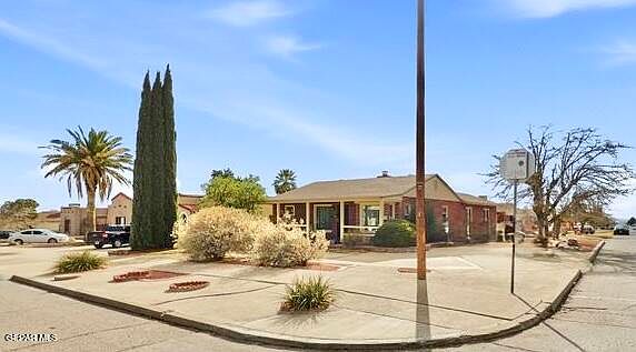 4th image of 3500 McKinley Ave