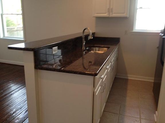 5th image of 318 W Broad St #2