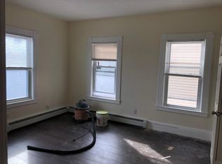 40 Meade St, Lowell, MA 01852