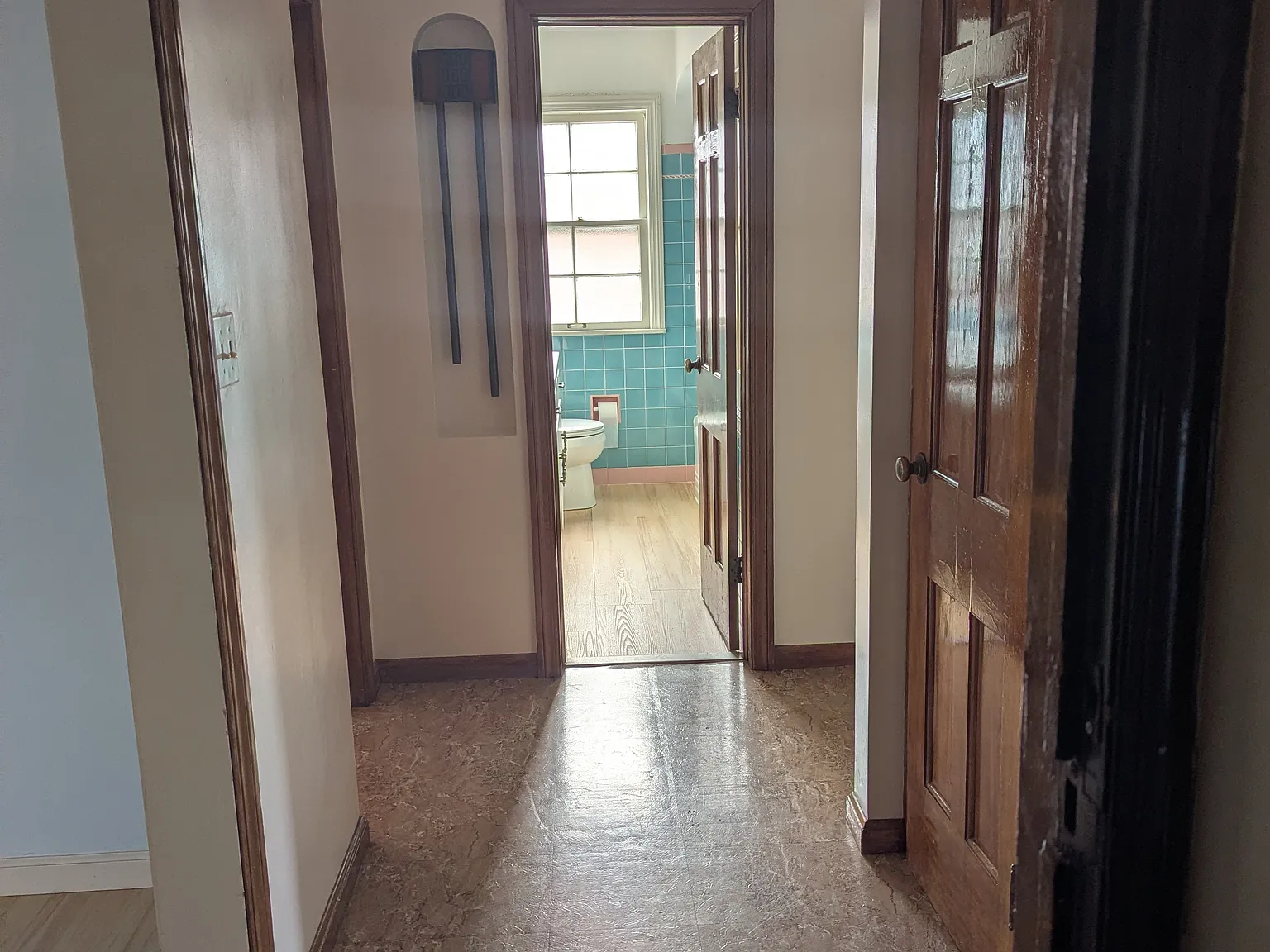 3 bed, 1350 sqft, $1,500 — Photo 3