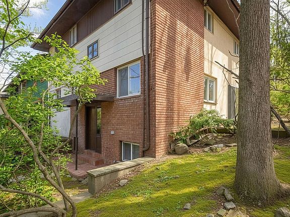 3rd image of 5410 Mosholu Ave #1