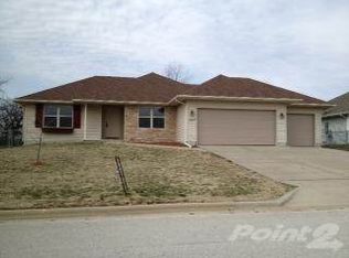 1327 S Kristopher Ave, Republic, MO 65738