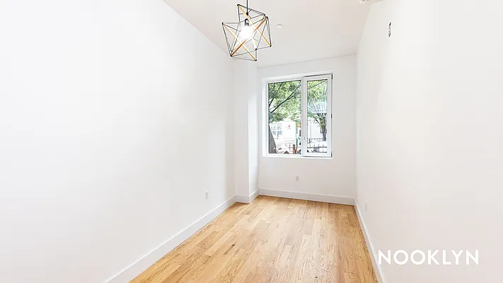 Rented by Nooklyn NYC LLC | media 24