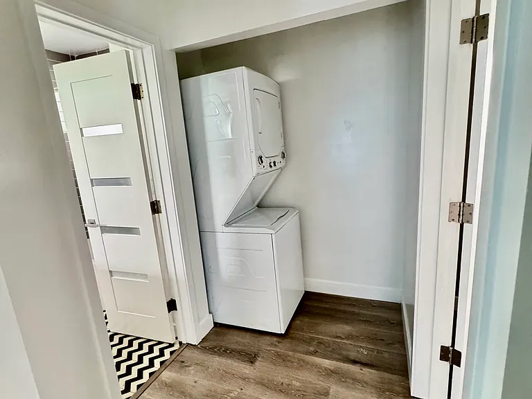 5427 Carlton Way #3 — Photo 16