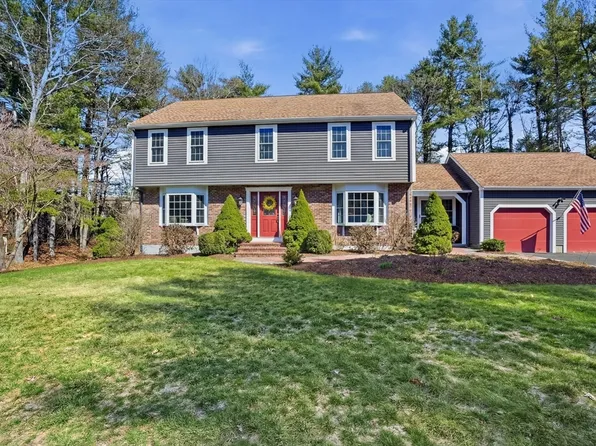 55 Marjan Dr, East Bridgewater, MA 02333