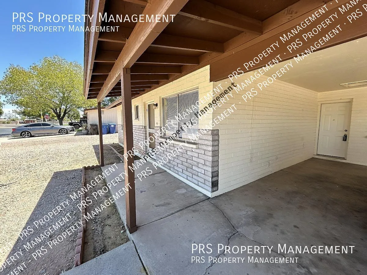 Mesa Home Available — Photo 3