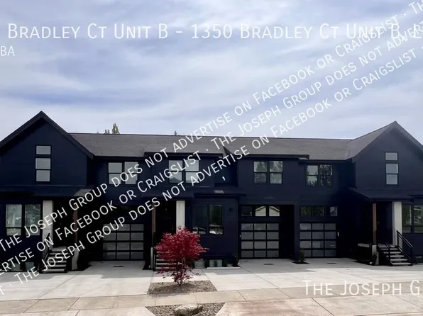 1350 Bradley Ct Unit B, Lynden, WA 98264