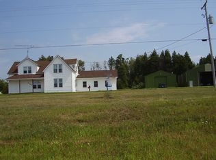 2128 Ii Rd, Garden, MI 49835