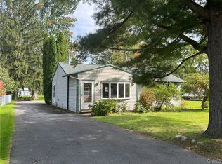 8832 Shellman Dr, Cicero, NY 13039