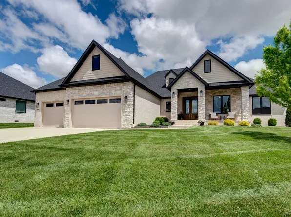 1510 N Lake Edge Drive, Springfield, MO 65802