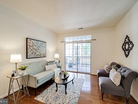 5th image of 6476 Cheyenne Dr Unit 103