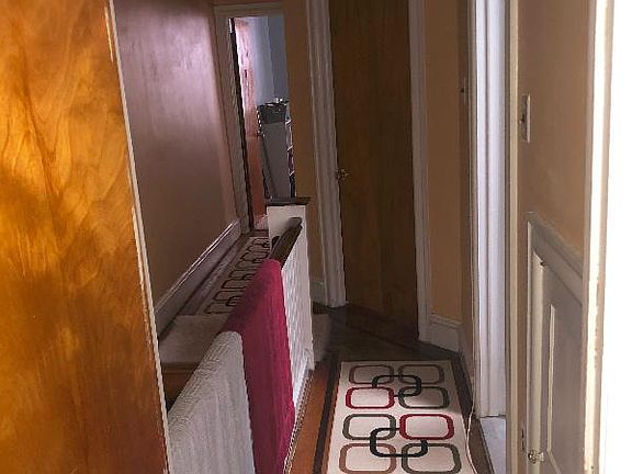 5th image of 5426 Sylvester St