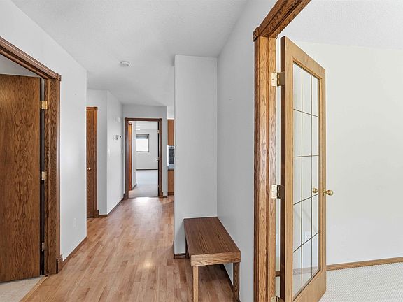 5th image of 4930 50th St
