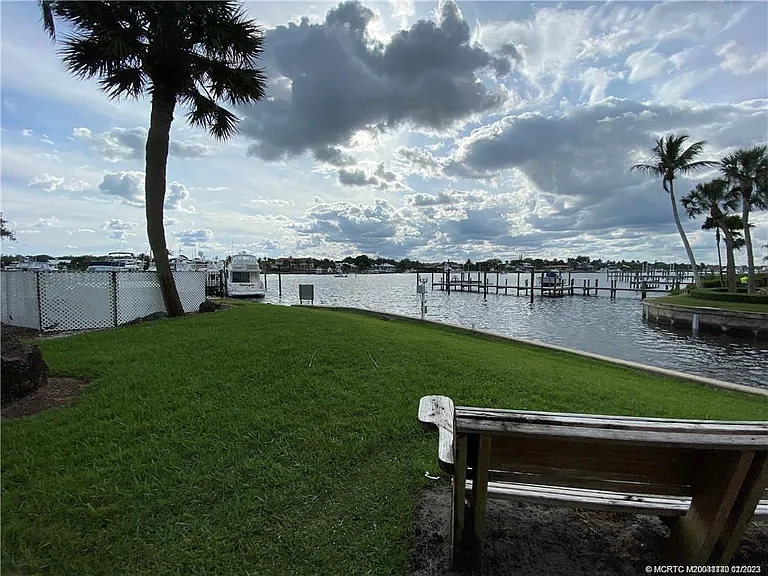 3901 SE Saint Lucie Blvd #D-29 — Photo 25